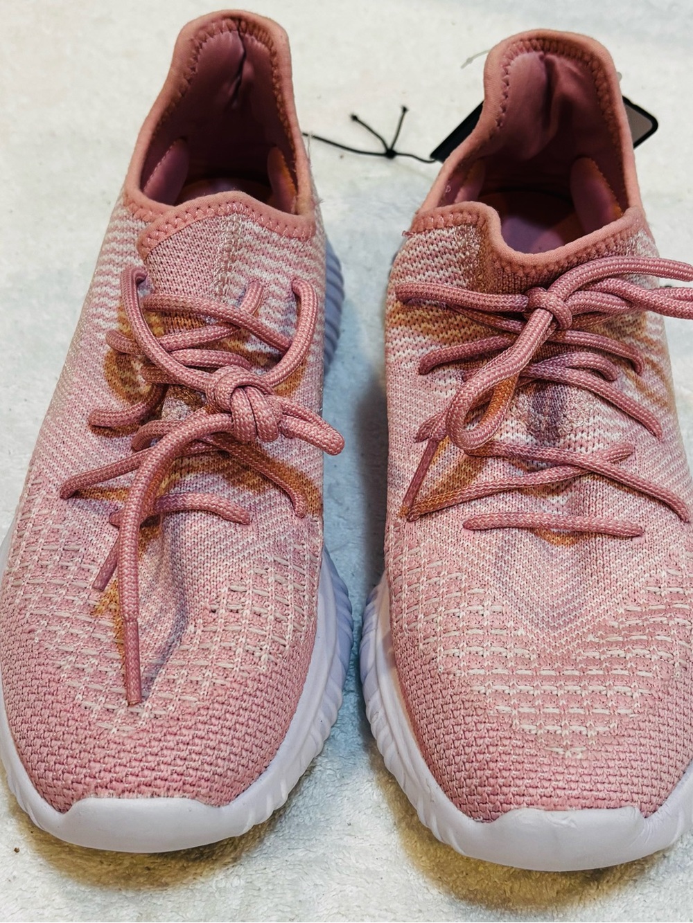 Brand New With Tags - AVIA Pink Sneakers - Womens Size 8 - Box 87